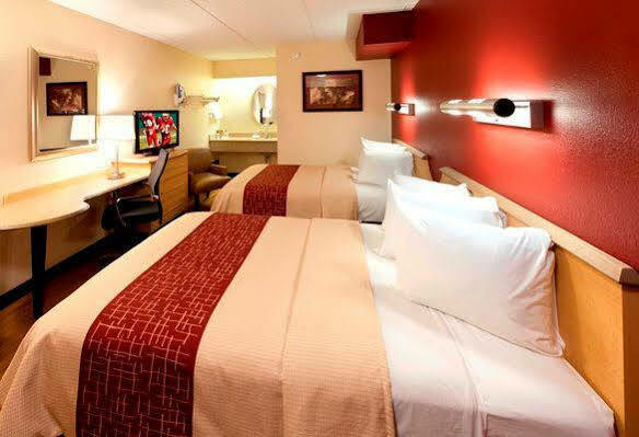 Red Roof Buffalo - Hamburg/ I-90 Motel 2*